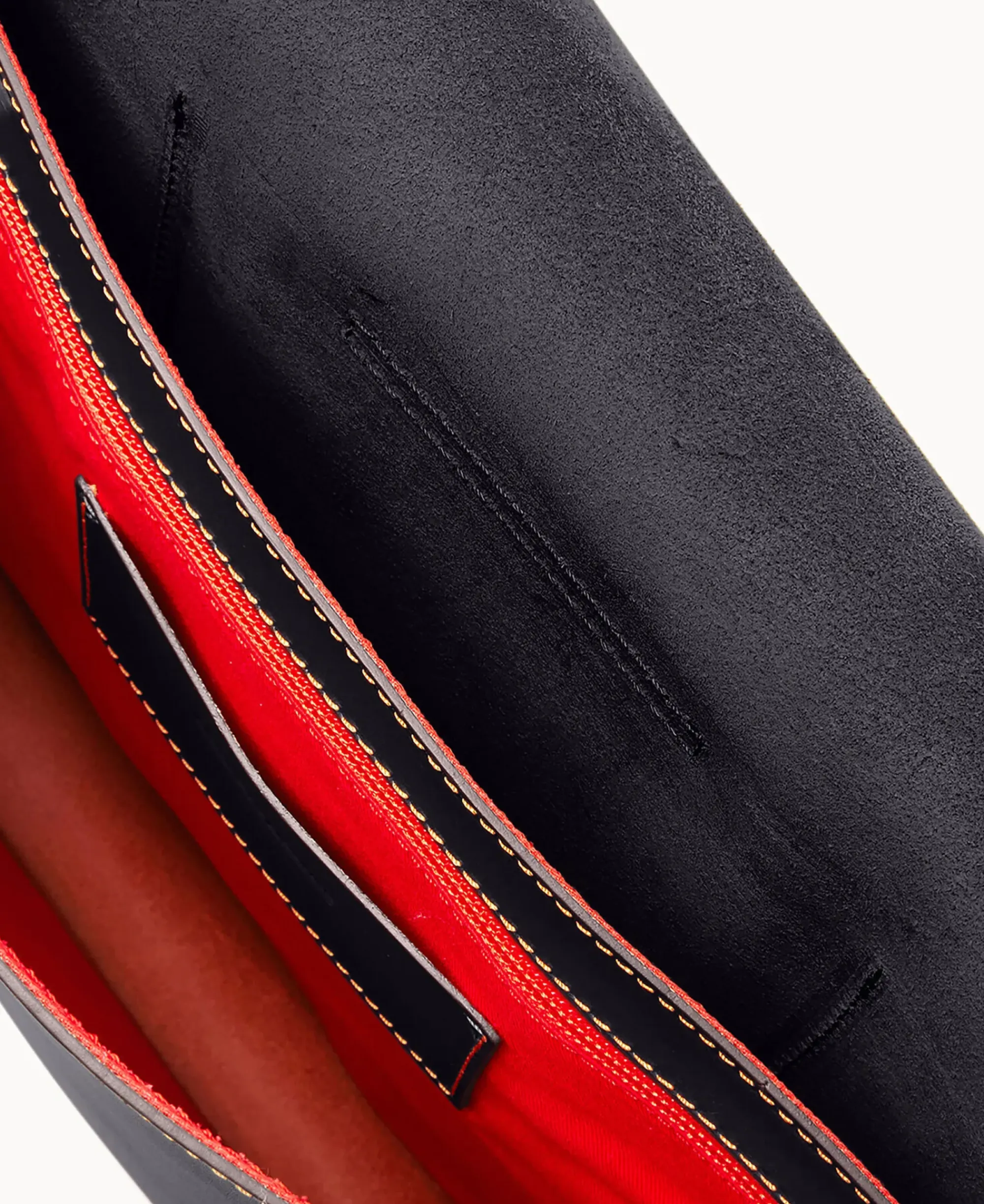 Dooney & Bourke The Alto Collection|Smooth Leather<Alto Hidden Handle Brief Black