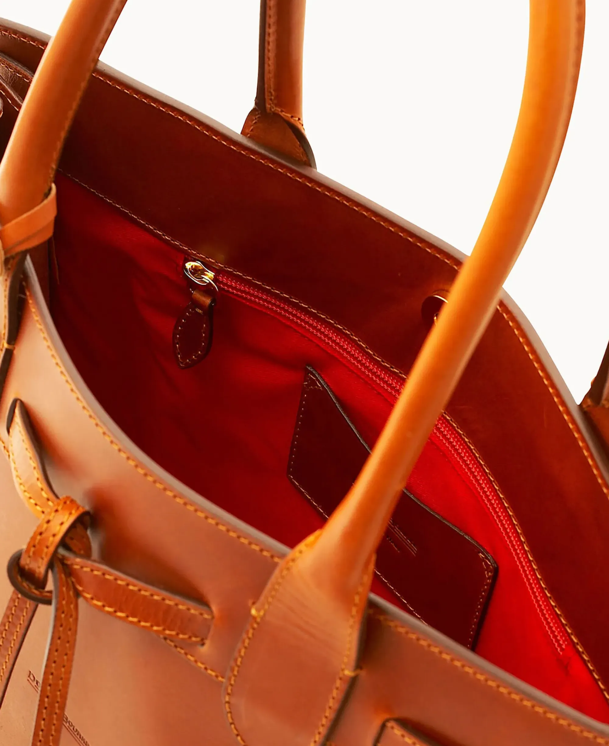 Dooney & Bourke The Alto Collection|Ready For the Getaway<Alto Large Tassel Bag Saddle
