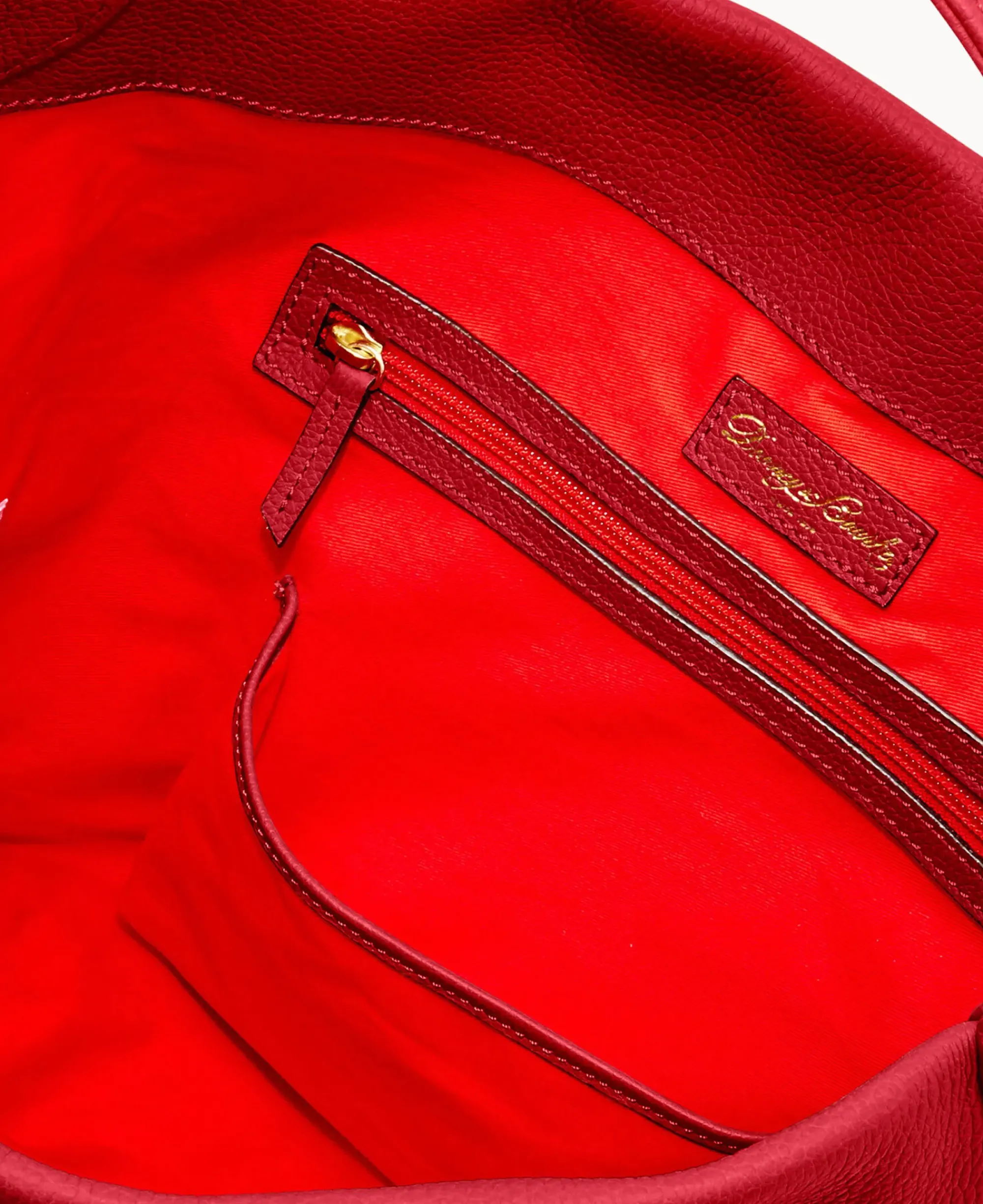 Dooney & Bourke Ready For the Getaway|Pebbled Leather<Belvedere Logo Lock Shoulder Bag Red