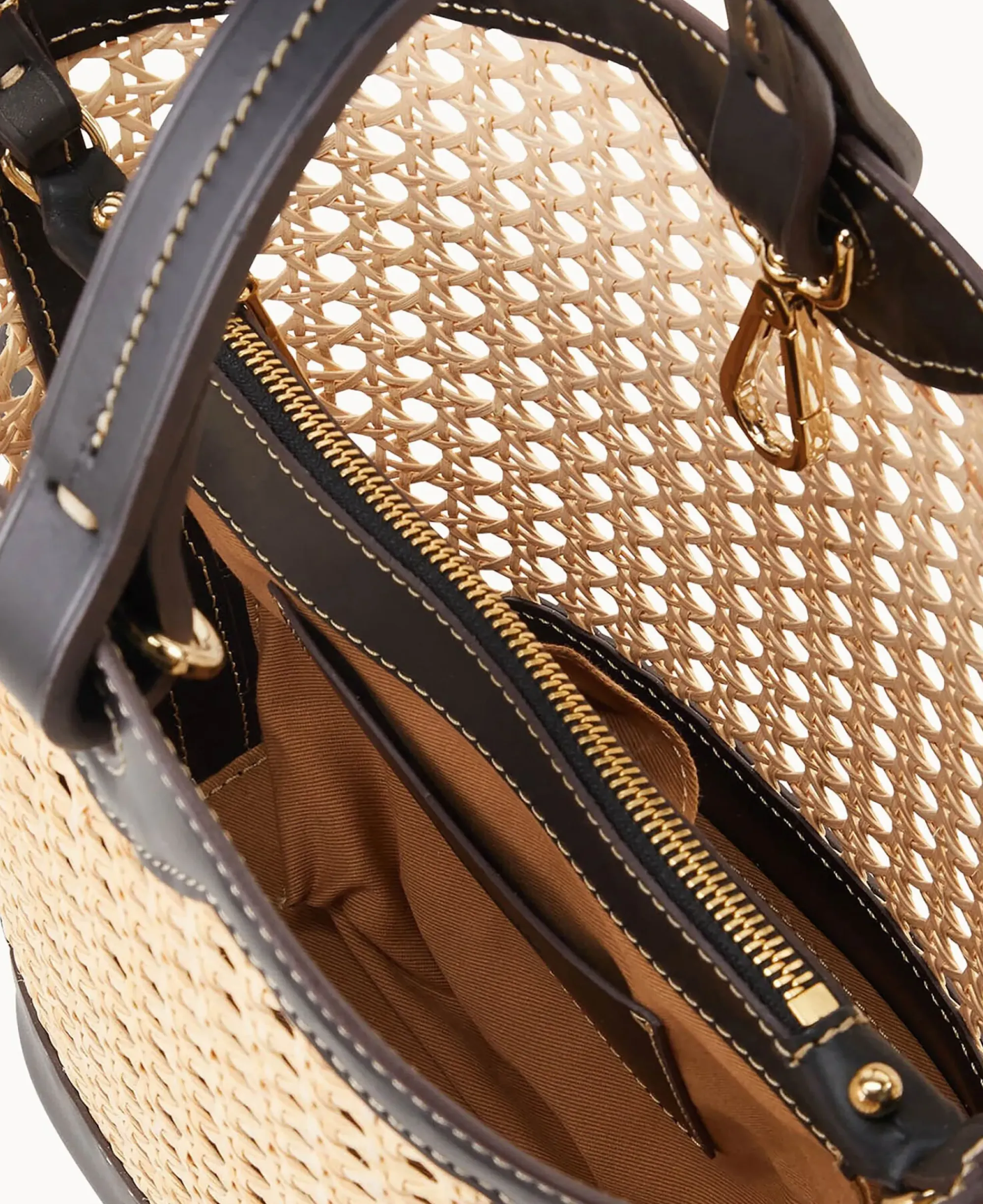 Dooney & Bourke Textured Leather|Shoulder Bags<Boldrini Vienna Bella Black