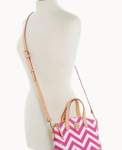 Dooney & Bourke The Chevron Collection|Spring Style<Chevron Ruby Fuchsia
