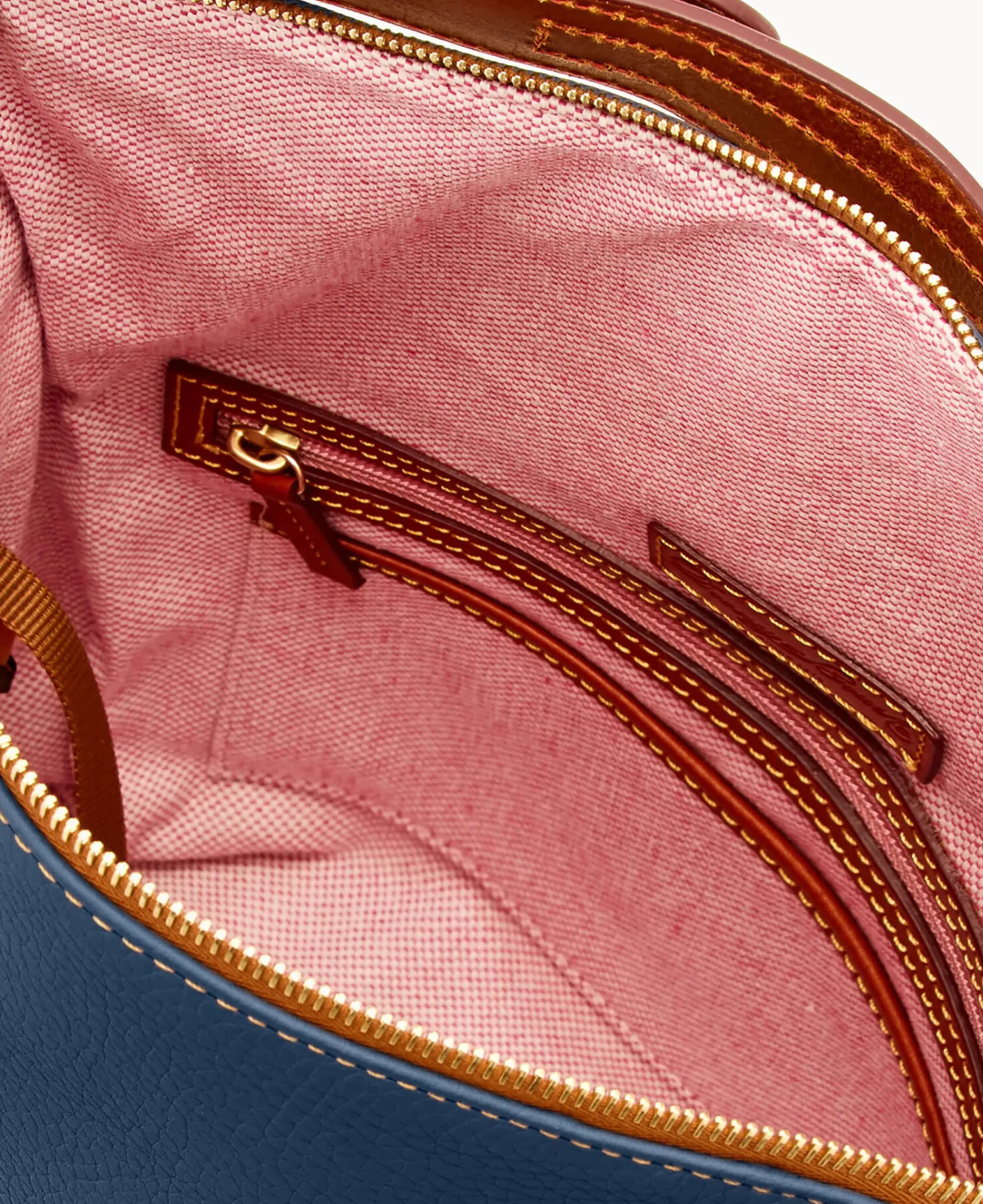 Dooney & Bourke Ready For the Getaway|Pebbled Leather<Dillen Medium Pocket Sac Jeans