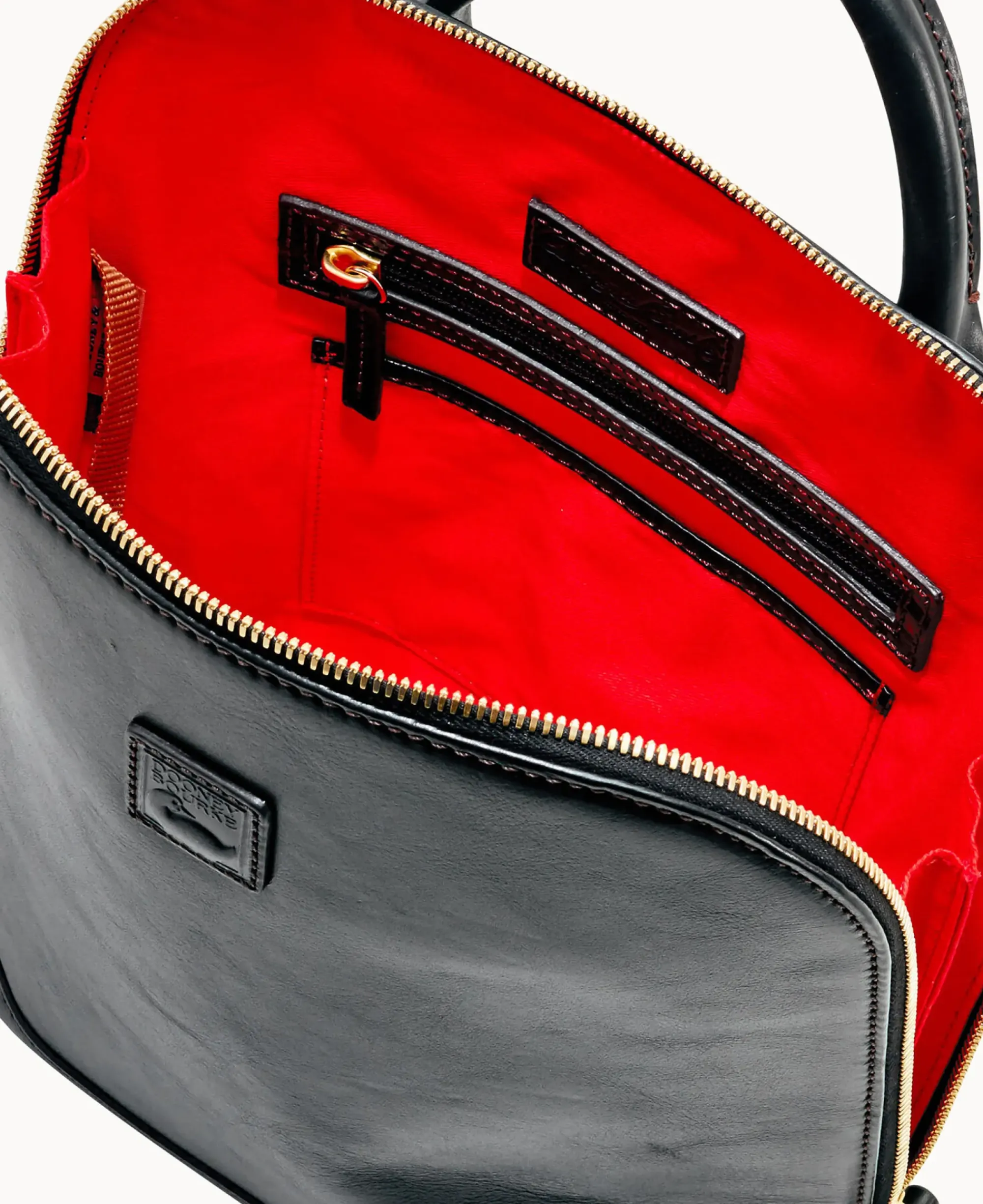 Dooney & Bourke The Florentine Collection|Ready For the Getaway<Florentine Zip Pod Backpack Black Black