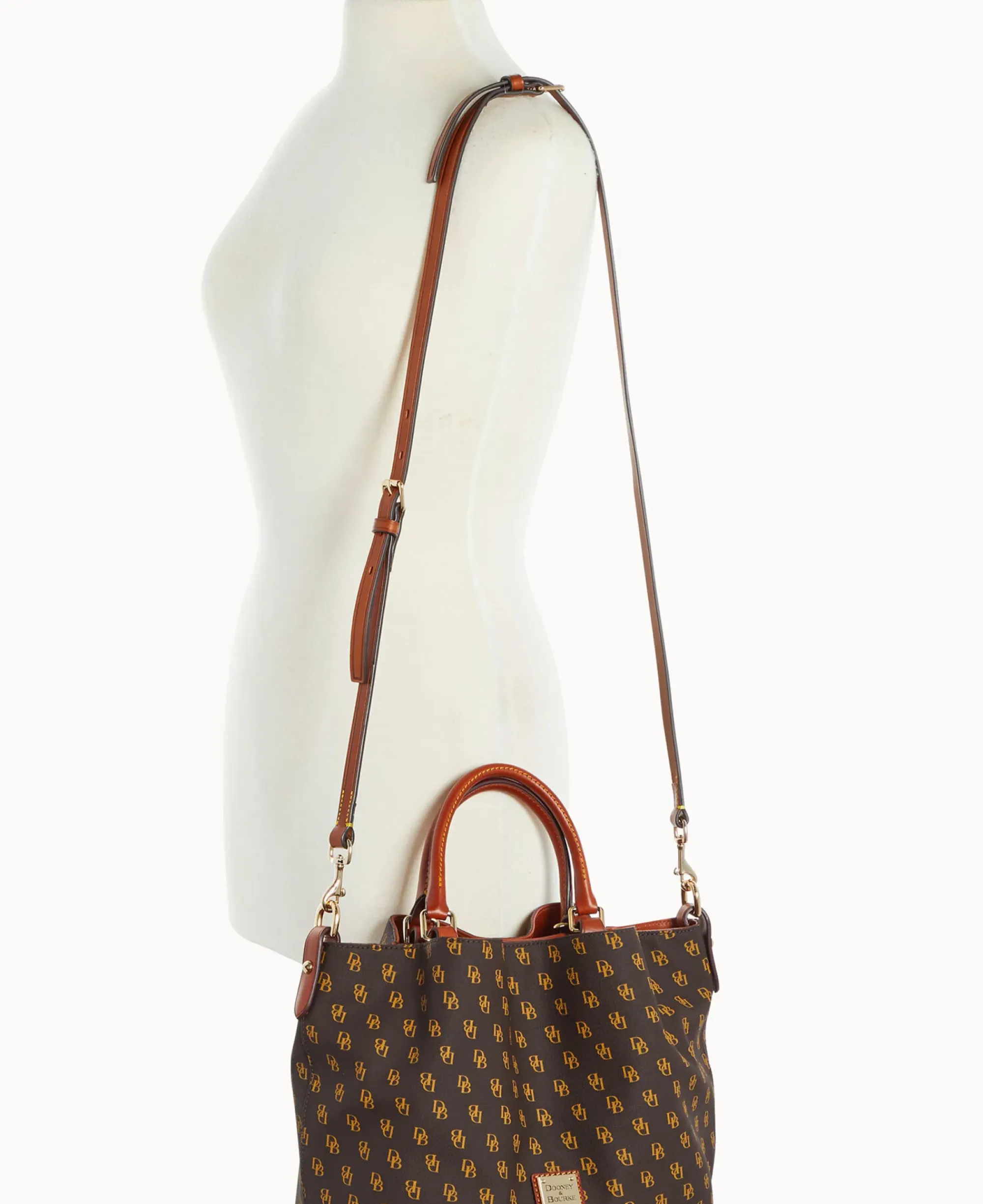 Dooney & Bourke Ready For the Getaway|Picnic in the Park<Gretta Brenna Brown Tmoro
