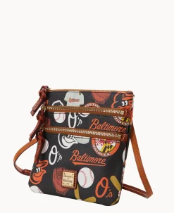 Dooney & Bourke Game Day Ready|Printed Fabric<MLB N S Triple Zip Crossbody Orioles
