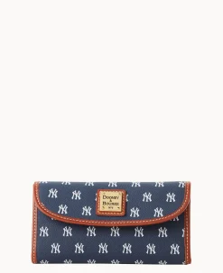 Dooney & Bourke Grab and Go|Clutches<MLB Continental Clutch YANKEES