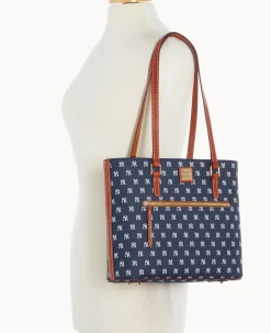 Dooney & Bourke Game Day Ready|Printed Fabric<MLB Shopper YANKEES