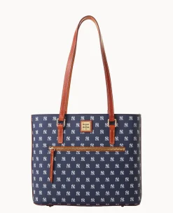 Dooney & Bourke Game Day Ready|Printed Fabric<MLB Shopper YANKEES