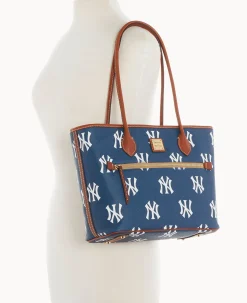 Dooney & Bourke Game Day Ready|Printed Fabric<MLB Tote Yankees