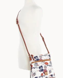 Dooney & Bourke Game Day Ready|Printed Fabric<NFL Crossbody PATRIOTS