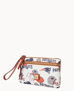 Dooney & Bourke Grab and Go|Wristlets<NFL Patriots Double Zip Wristlet New England Patriots