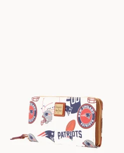 Dooney & Bourke Grab and Go|Wristlets<NFL Large Zip Around Wristlet PATRIOTS