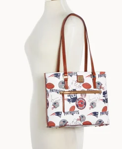 Dooney & Bourke Game Day Ready|Printed Fabric<NFL Shopper PATRIOTS