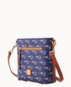 Dooney & Bourke Game Day Ready|Printed Fabric<NFL Small Zip Crossbody PATRIOTS