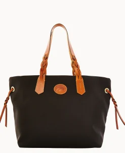 Dooney & Bourke Spring Style|Ready For the Getaway<Nylon Shopper Black