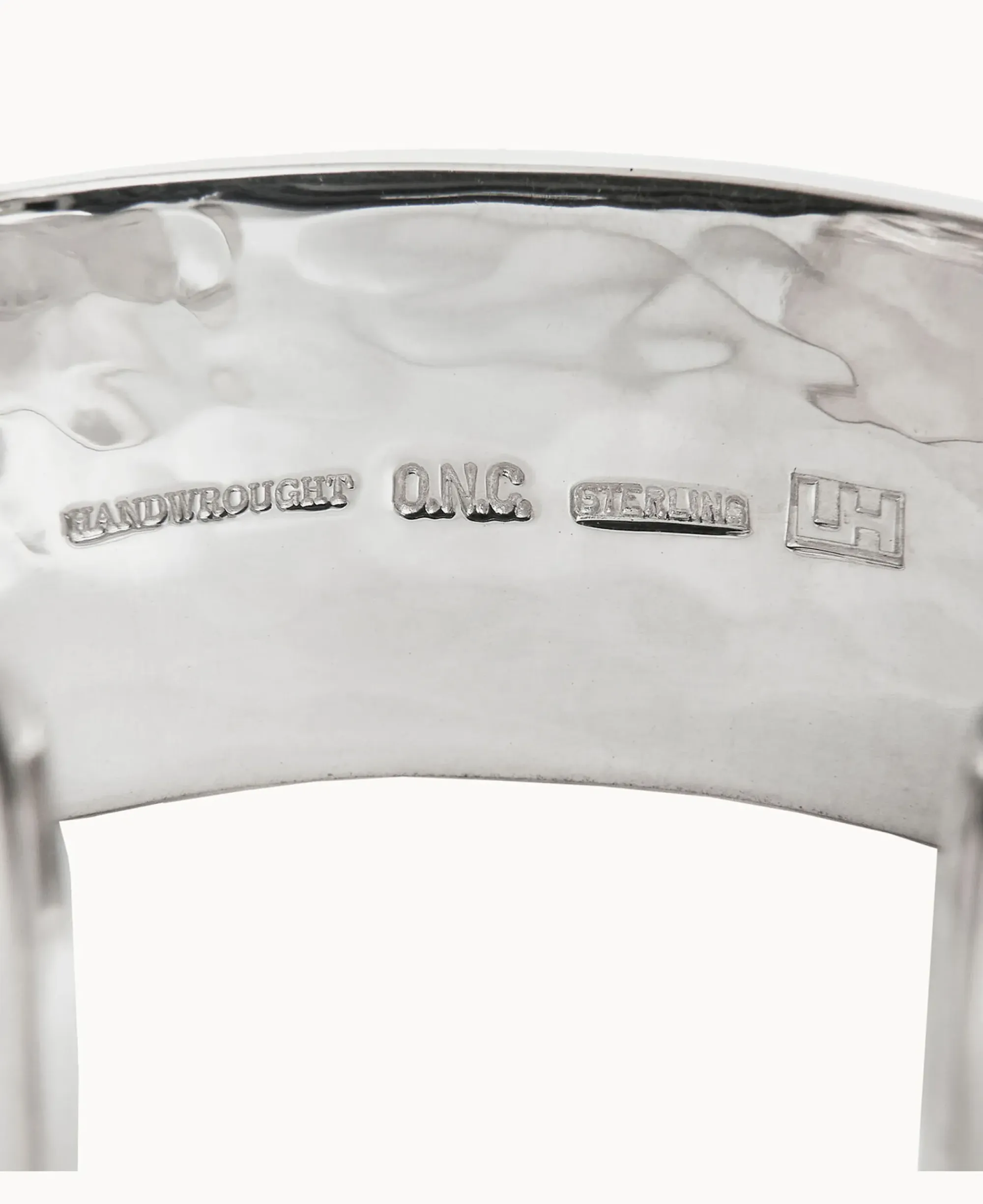 Dooney & Bourke In Good Company|In Good Company<Old Newbury Crafters Bangle 1" Silver