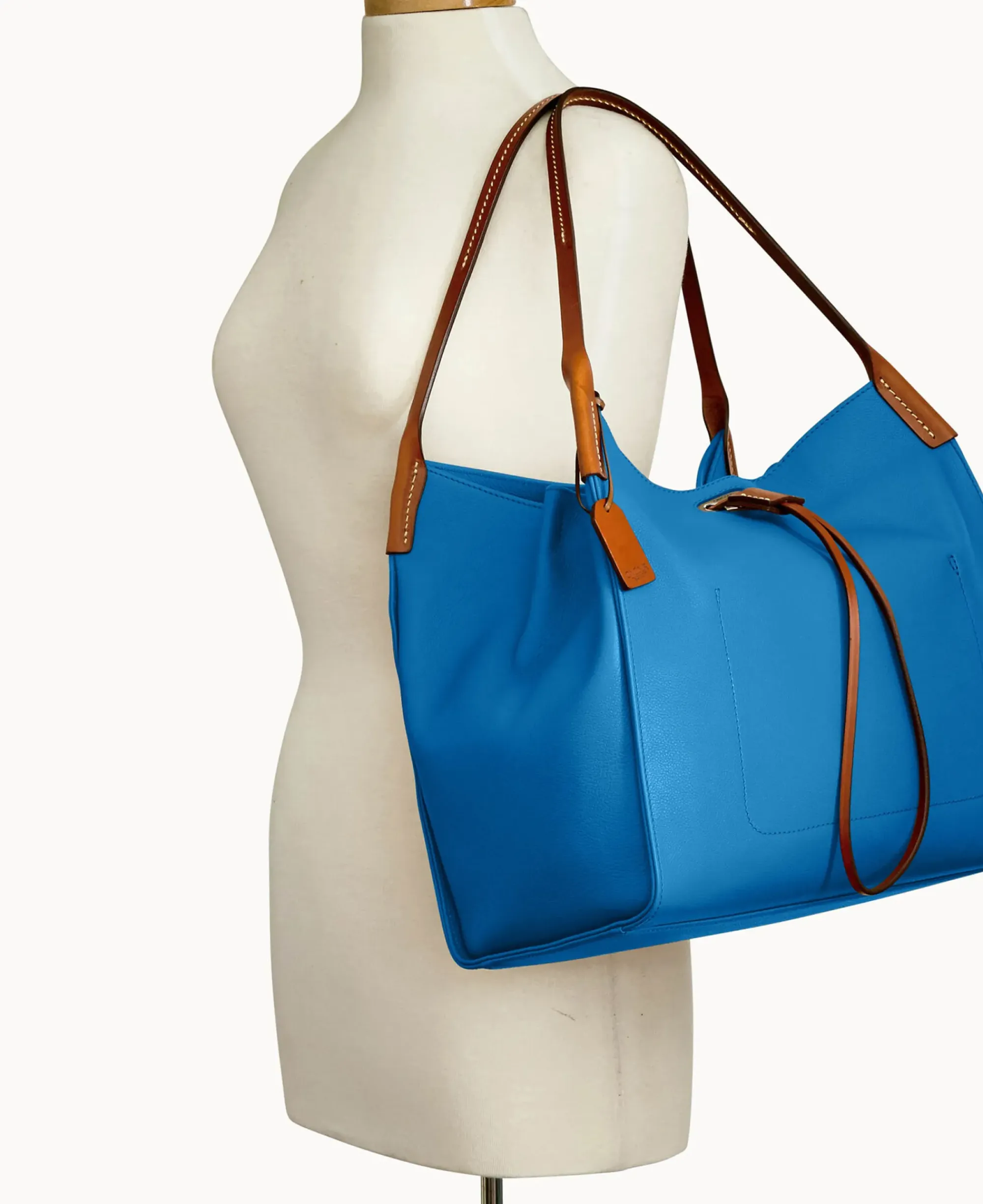 Dooney & Bourke Ready For the Getaway|Textured Leather<Oncour Twist Full Up Two Dusty Blue