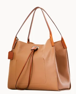 Dooney & Bourke Ready For the Getaway|Textured Leather<Oncour Twist Full Up Two Dark Taupe
