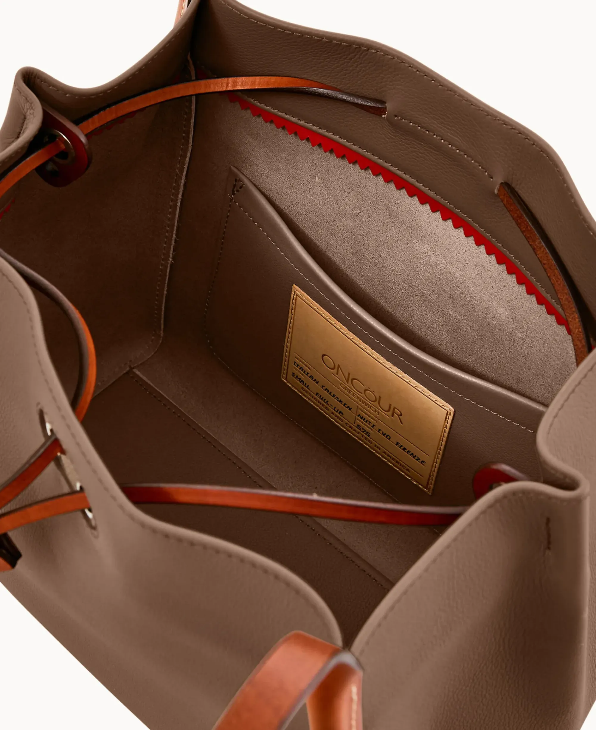 Dooney & Bourke Ready For the Getaway|Textured Leather<Oncour Twist Small Full Up Dark Taupe