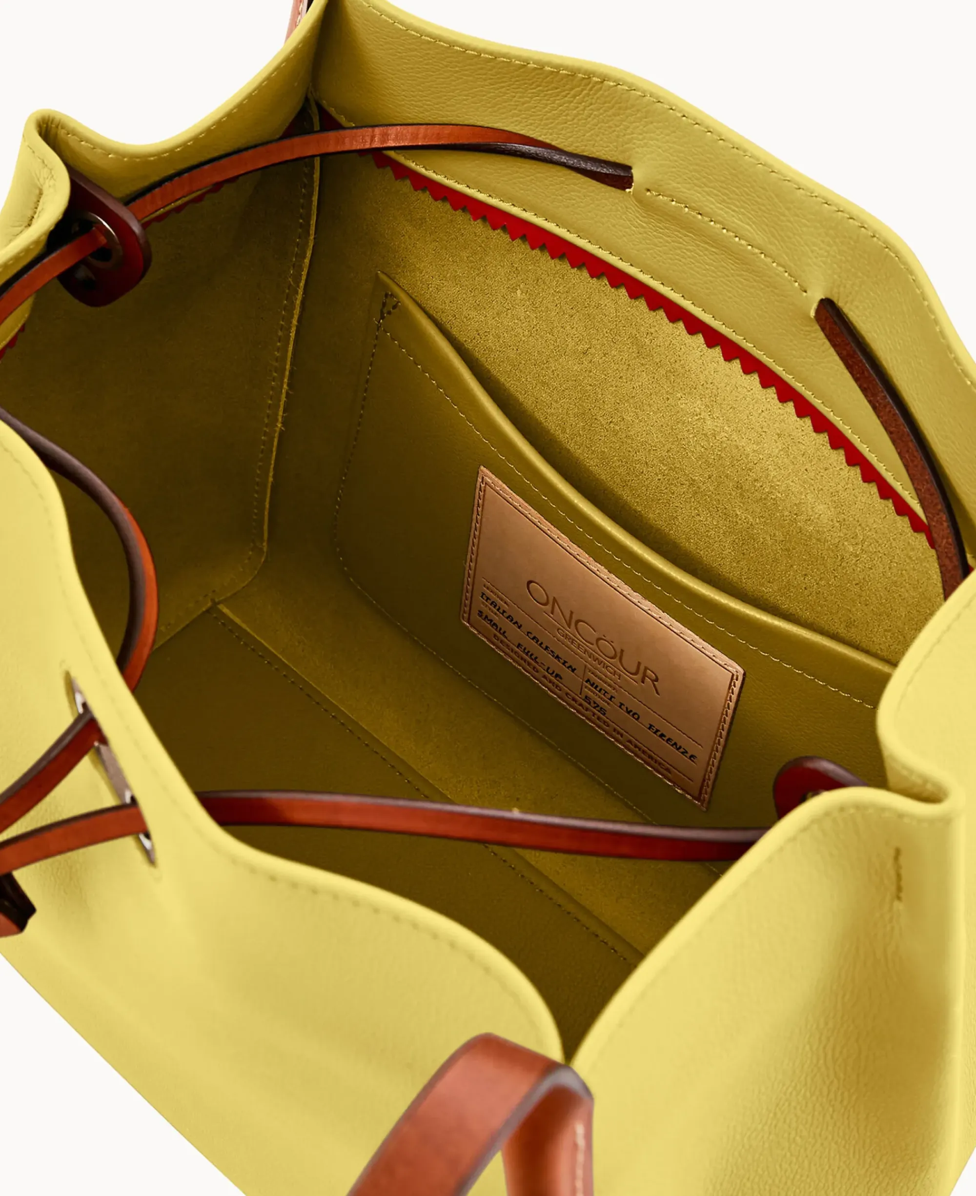 Dooney & Bourke Ready For the Getaway|Textured Leather<Oncour Twist Small Full Up Butter