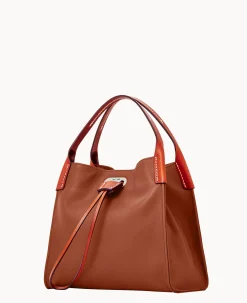 Dooney & Bourke Ready For the Getaway|Smooth Leather<Oncour Victoria Mini Full Up Chestnut