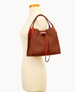 Dooney & Bourke Ready For the Getaway|Smooth Leather<Oncour Victoria Mini Full Up Chestnut