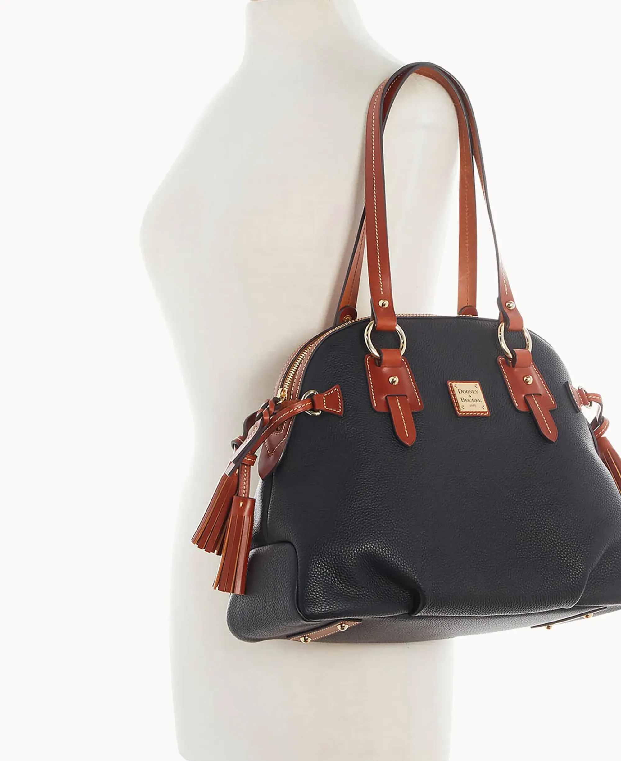 Dooney & Bourke The Pebble Grain Collection|Pebbled Leather<Pebble Grain Domed Satchel Black