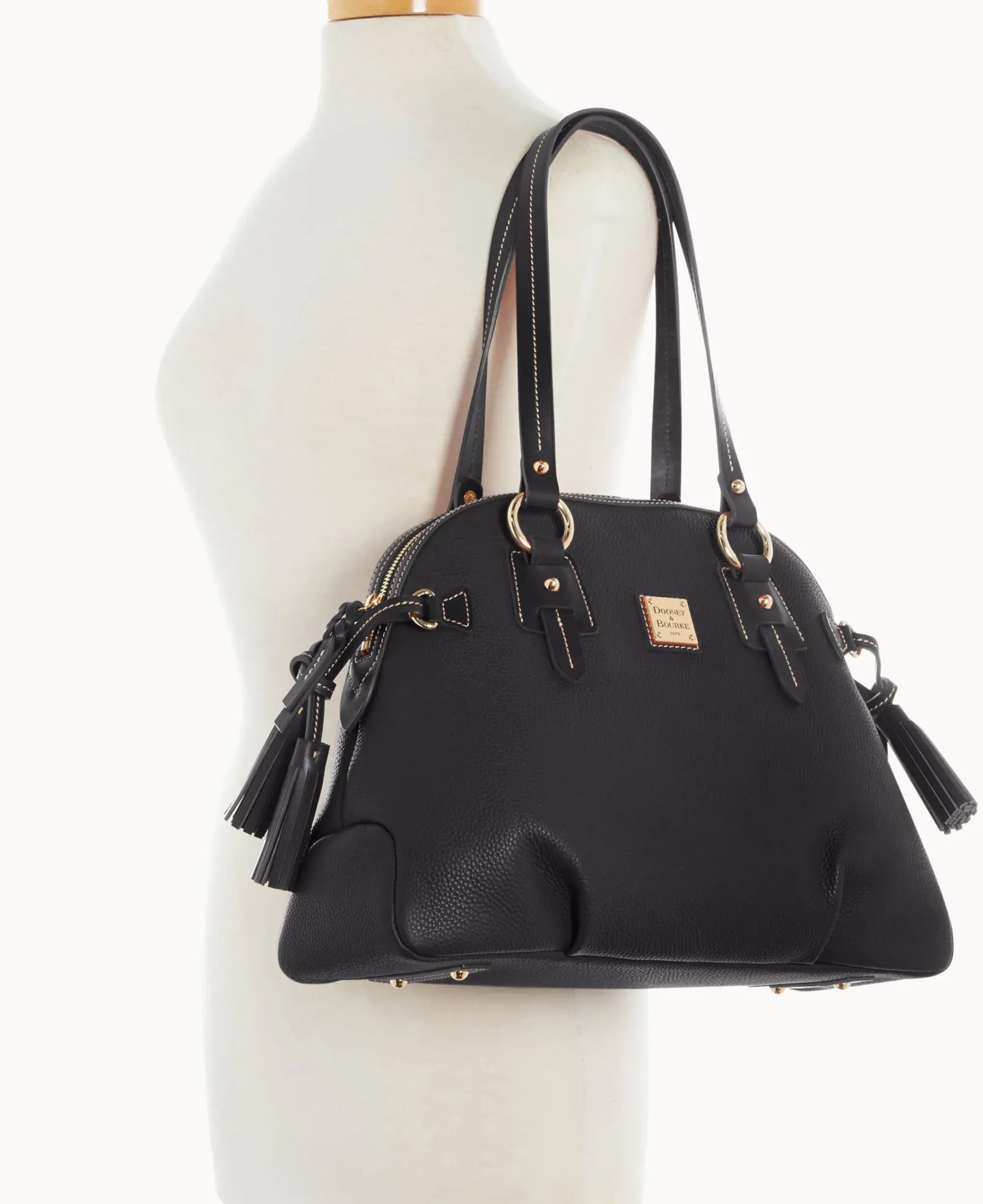 Dooney & Bourke The Pebble Grain Collection|Pebbled Leather<Pebble Grain Domed Satchel Black Black