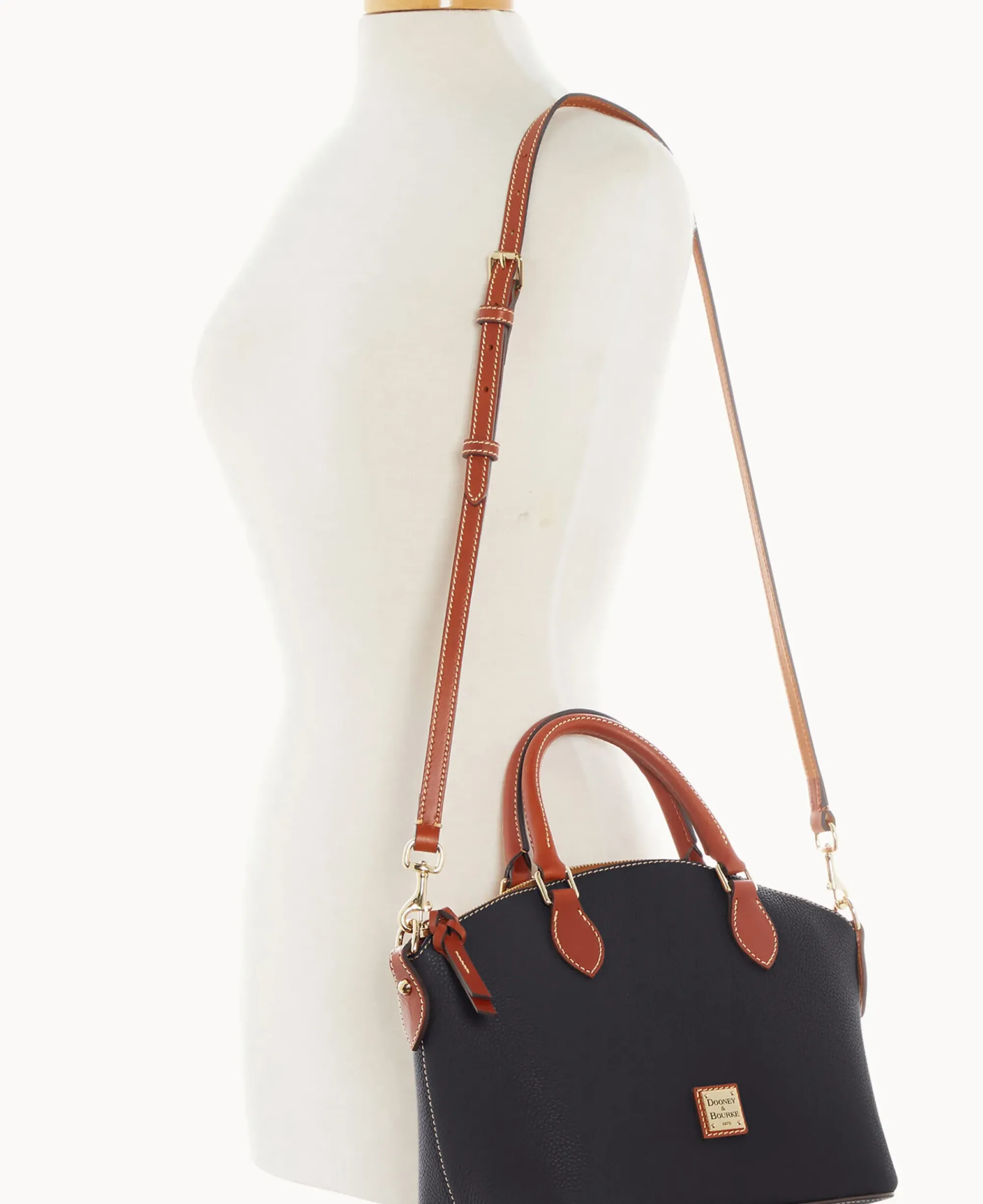 Dooney & Bourke The Pebble Grain Collection|Pebbled Leather<Pebble Grain Geena Satchel Black