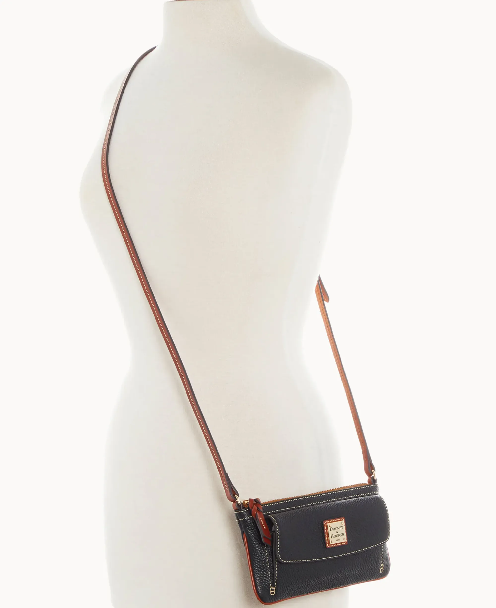 Dooney & Bourke The Pebble Grain Collection|Pebbled Leather<Pebble Grain Gigi Crossbody Black