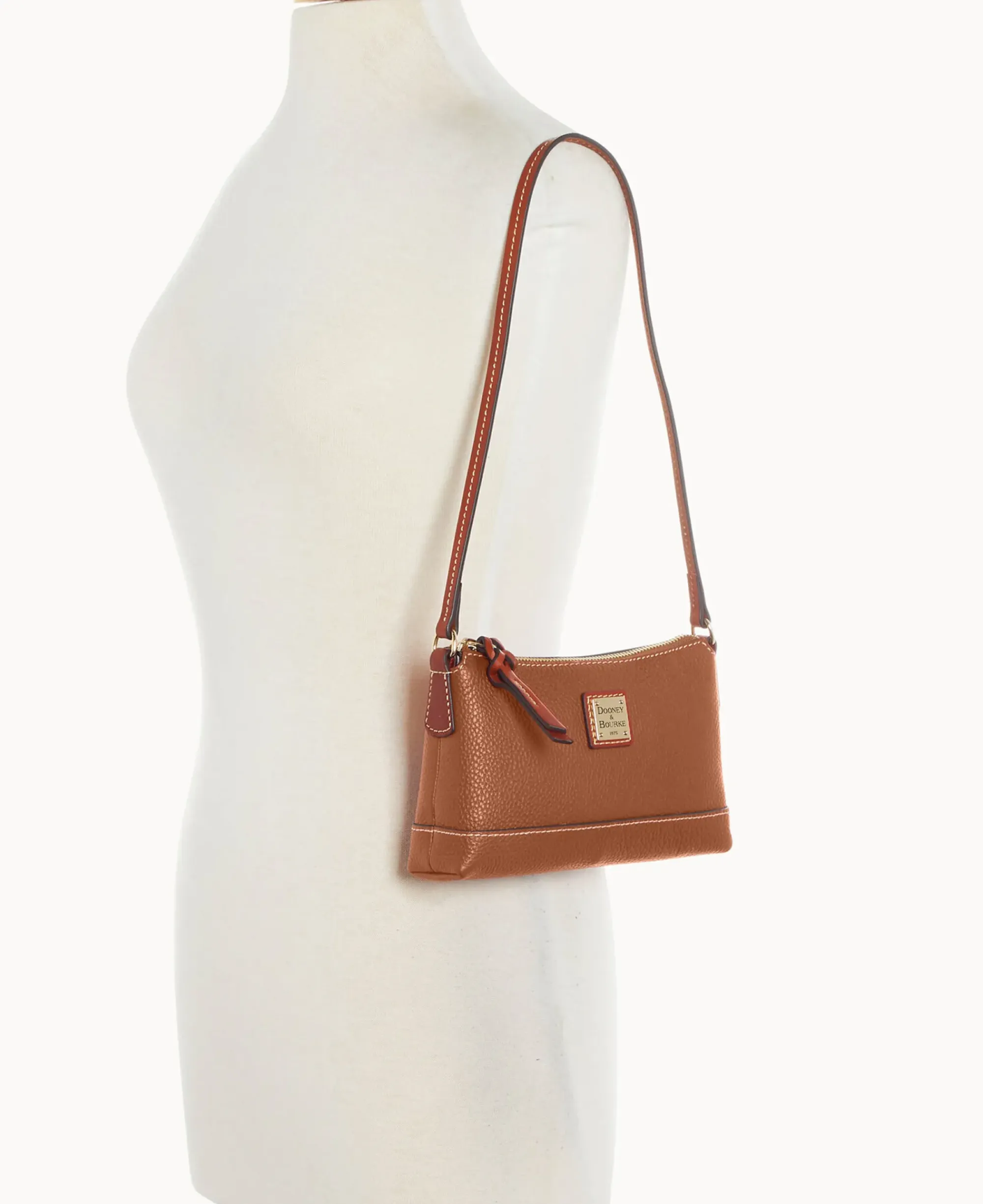 Dooney & Bourke The Pebble Grain Collection|Pebbled Leather<Pebble Grain Izzy Bag Caramel