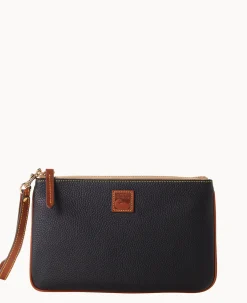 Dooney & Bourke The Pebble Grain Collection|Grab and Go<Pebble Grain Large Wristlet Black