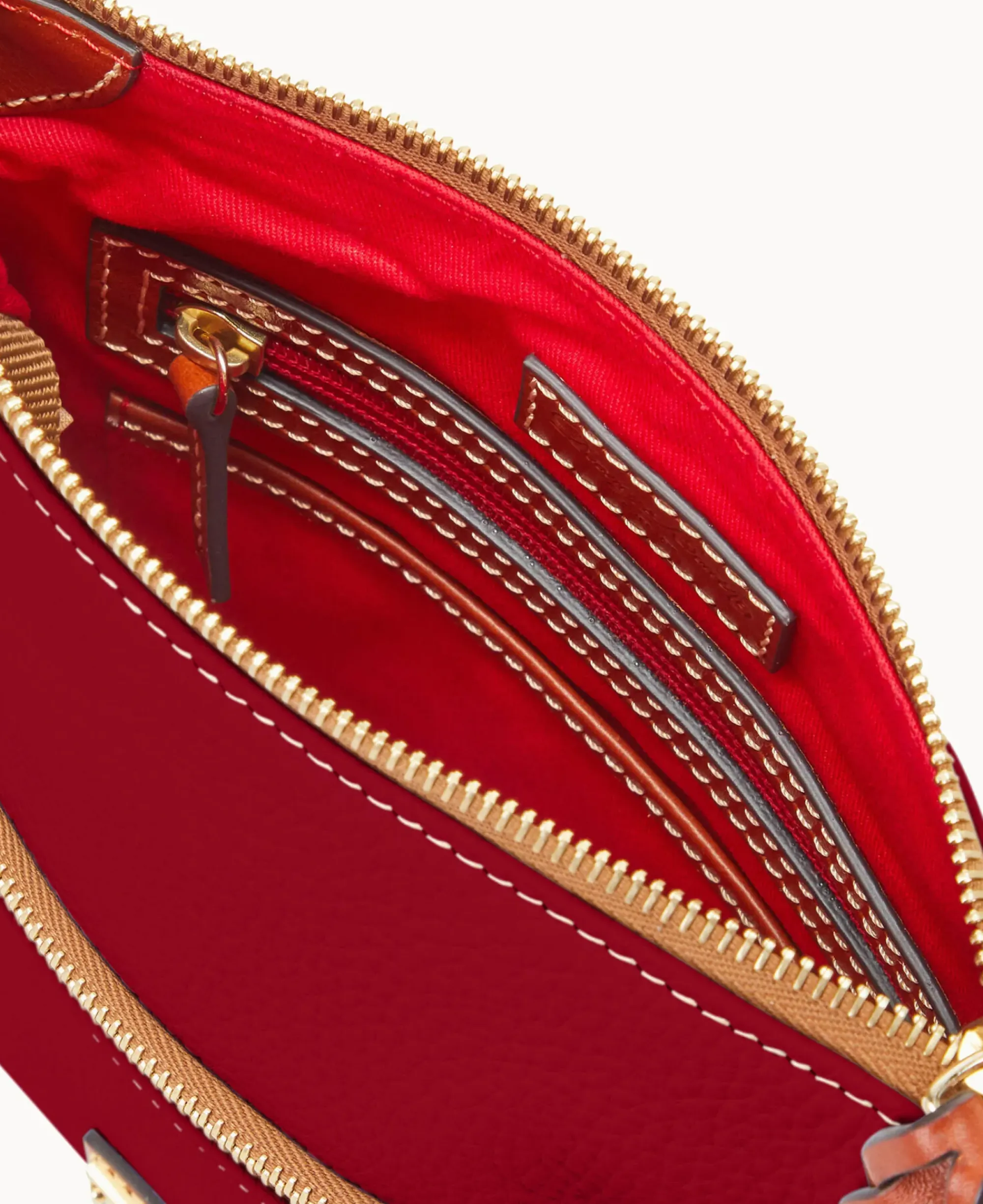 Dooney & Bourke The Pebble Grain Collection|Pebbled Leather<Pebble Grain Letter Carrier Wine