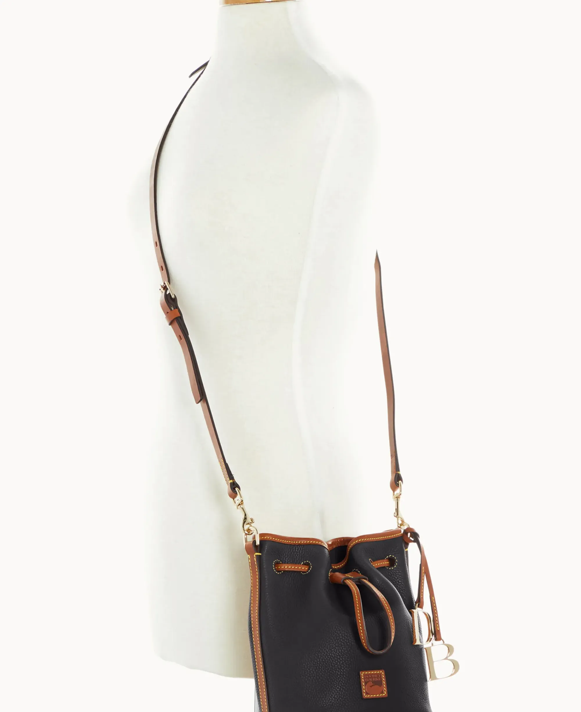 Dooney & Bourke The Pebble Grain Collection|Pebbled Leather<Pebble Grain Small Drawstring Black