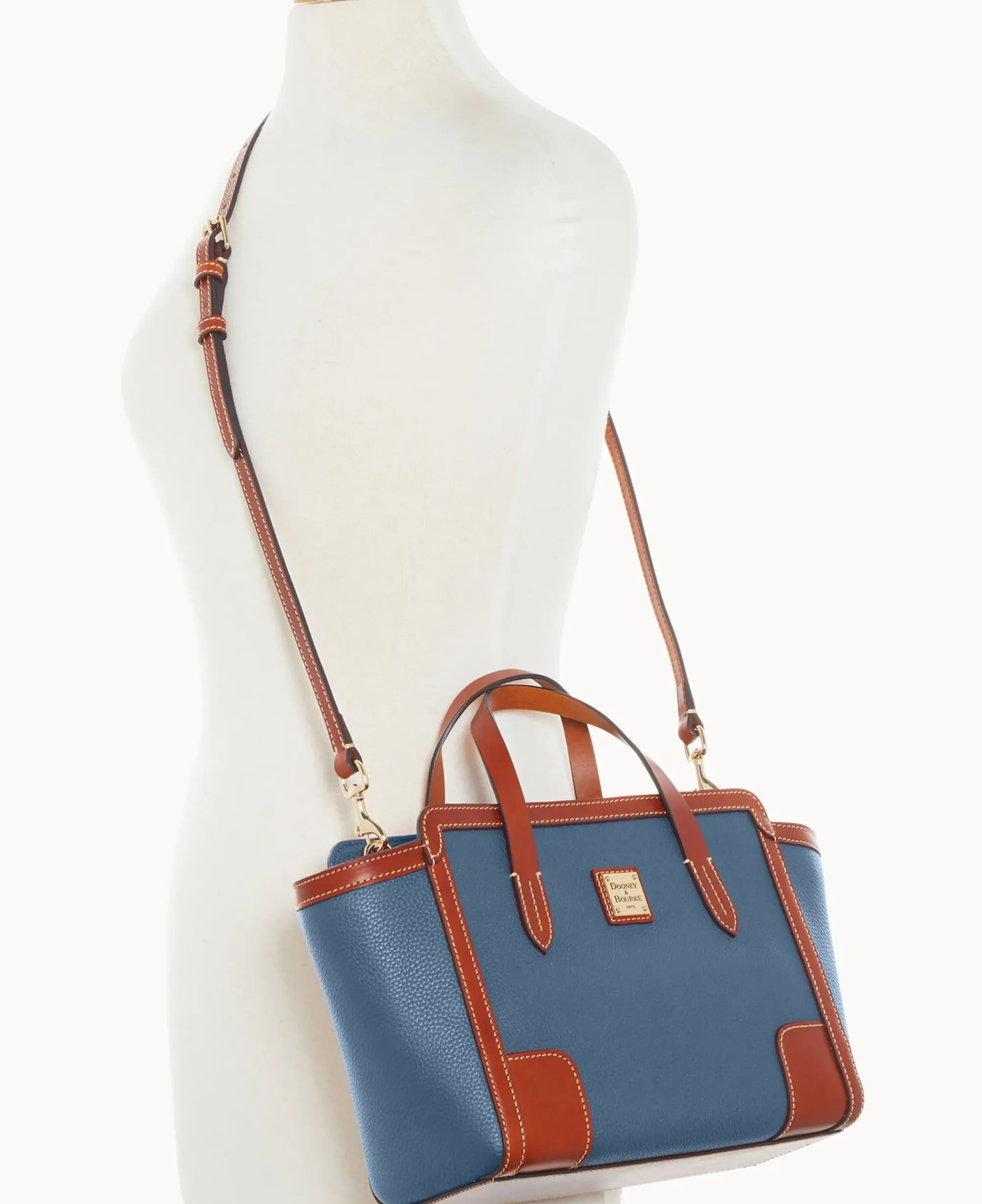 Dooney & Bourke The Pebble Grain Collection|Pebbled Leather<Pebble Grain Small Shopper Jeans