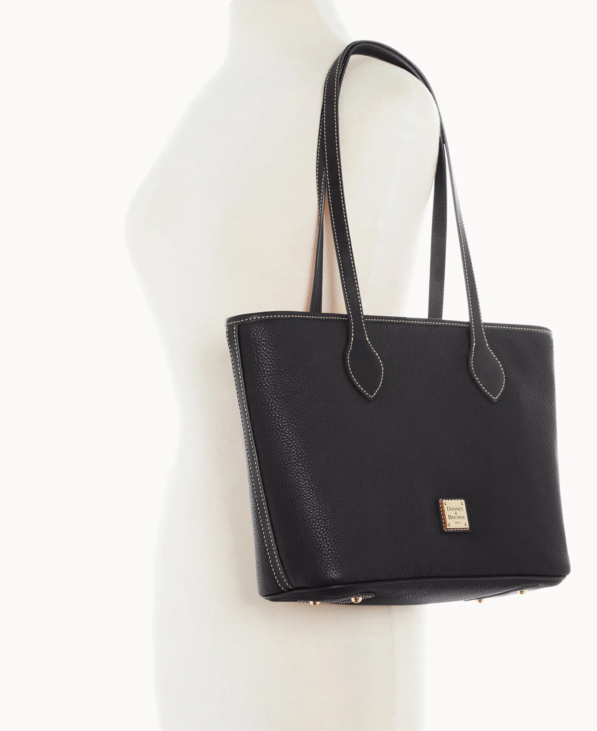 Dooney & Bourke The Pebble Grain Collection|Pebbled Leather<Pebble Grain Tote Black Black