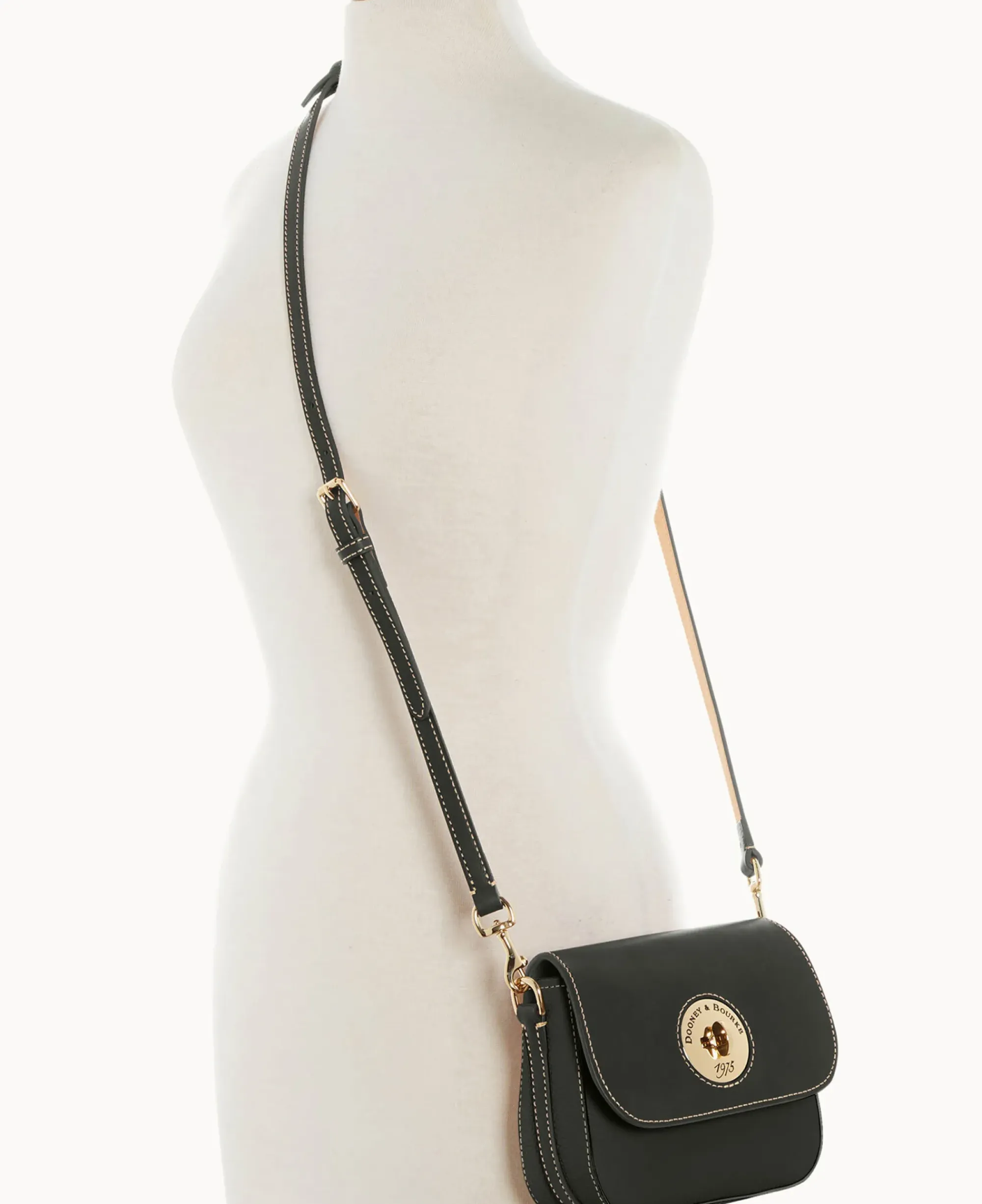 Dooney & Bourke Pebbled Leather|Mini Bags<Pebble Turnlock Flap Saddle Black