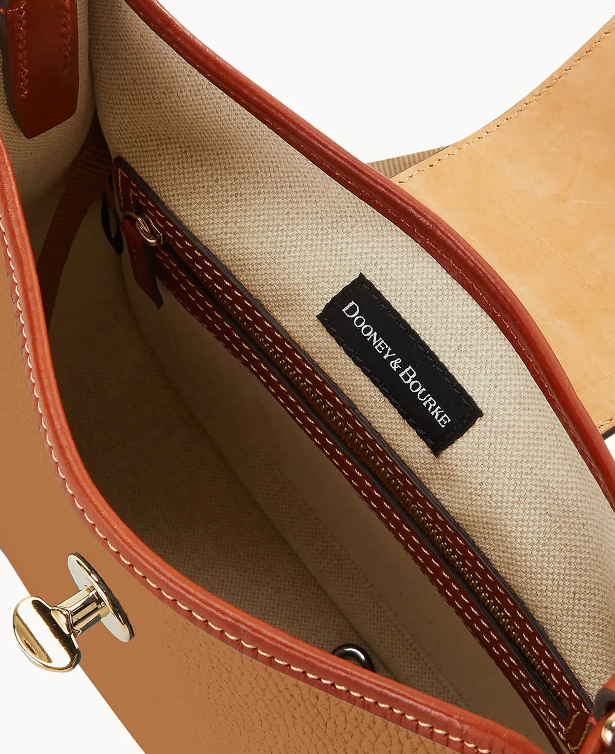 Dooney & Bourke The Pebble Turnlock Collection|Pebbled Leather<Pebble Turnlock Messenger 28 Caramel
