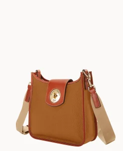 Dooney & Bourke The Pebble Turnlock Collection|Pebbled Leather<Pebble Turnlock Messenger 28 Caramel