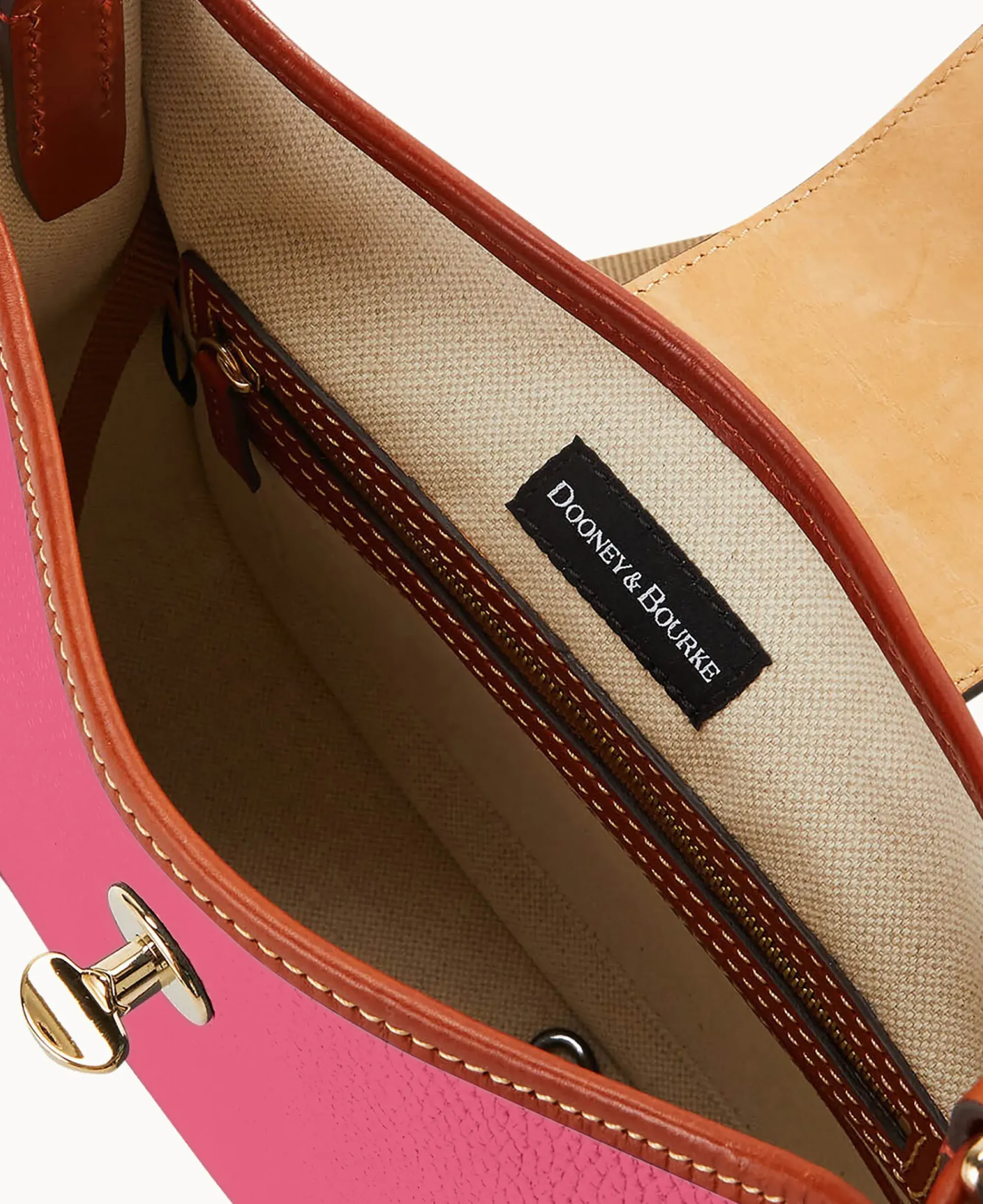 Dooney & Bourke The Pebble Turnlock Collection|Pebbled Leather<Pebble Turnlock Messenger 28 Hot Pink