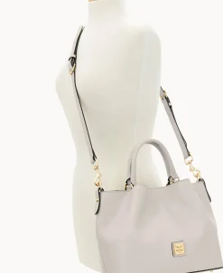 Dooney & Bourke The Saffiano Collection|Ready For the Getaway<Saffiano Brenna Ecru