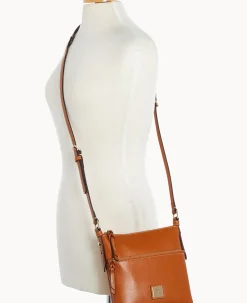 Dooney & Bourke The Saffiano Collection|Textured Leather<Saffiano Letter Carrier Natural