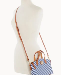 Dooney & Bourke Spring Style|Nylon<Seaview Ruby Navy