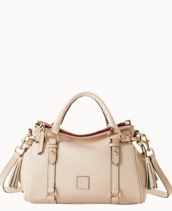 Dooney & Bourke Ready For the Getaway|Pebbled Leather<Sorrento Satchel Cream