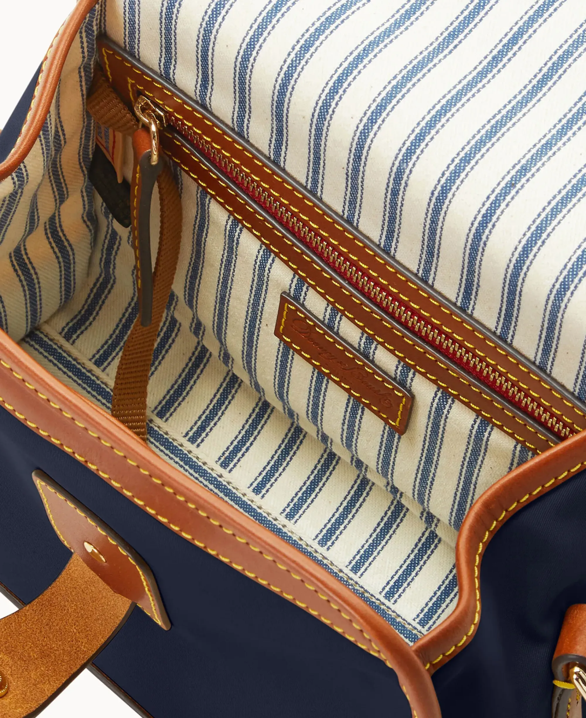 Dooney & Bourke The Wayfarer Collection|Nylon<Wayfarer Flap Crossbody Navy