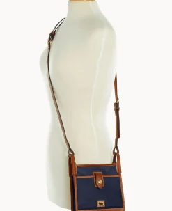 Dooney & Bourke The Wayfarer Collection|Nylon<Wayfarer Letter Carrier Navy